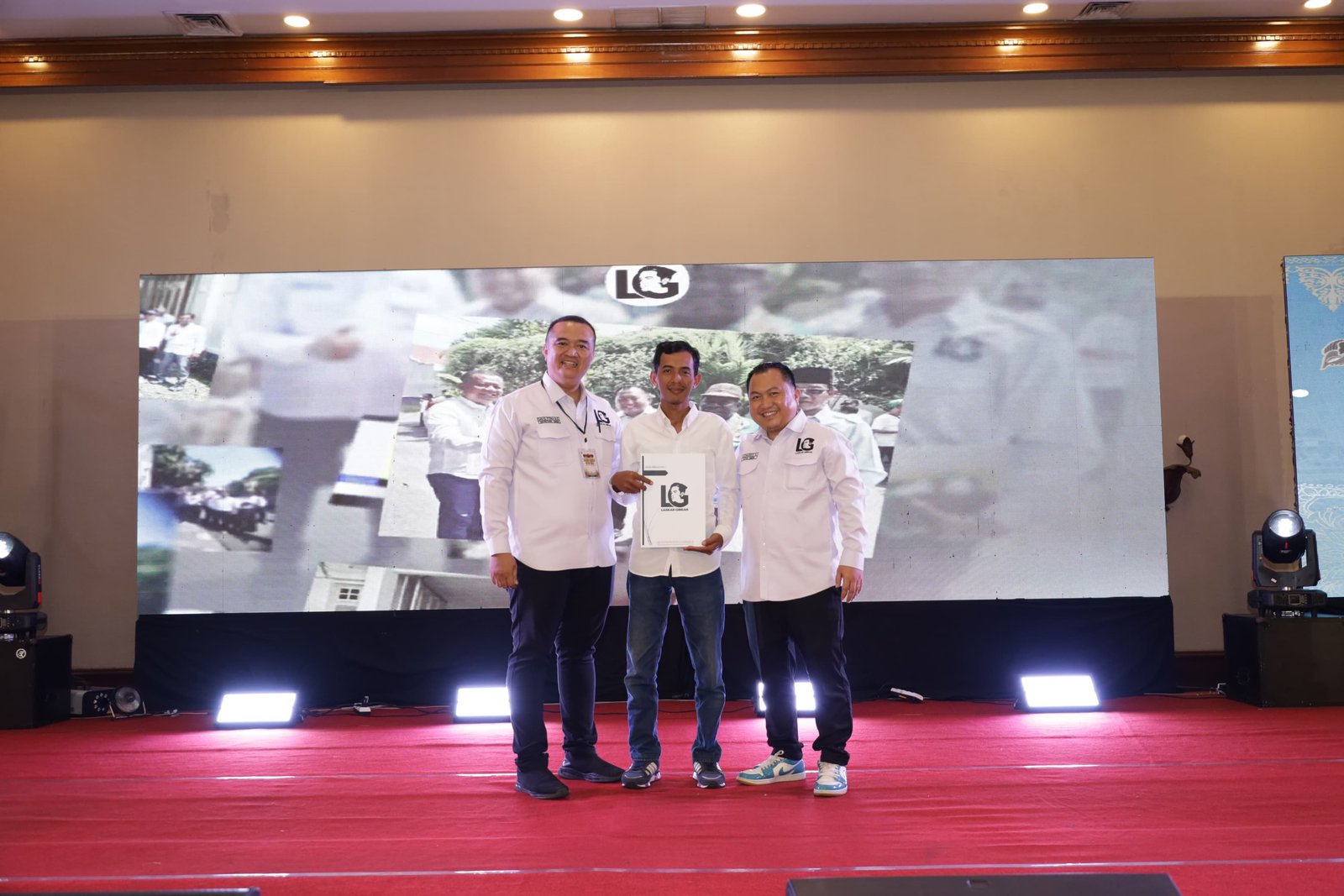 PUTRA GOWA TERIMA SK DI SOLO UNTUK PIMPIN LASKAR GIBRAN SULAWESI SELATAN