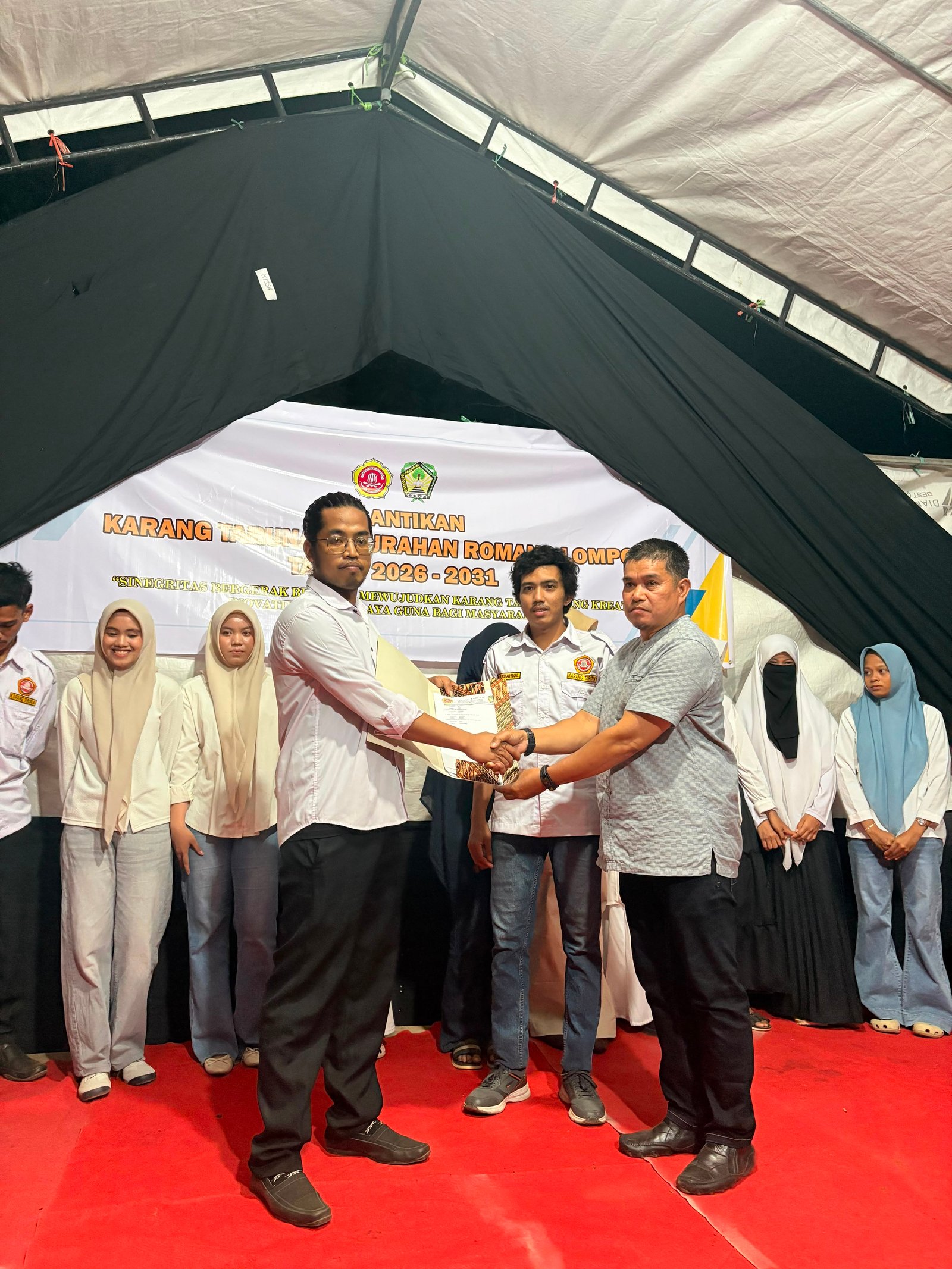 Pengurus Karang Taruna Kelurahan Romang Lompoa Resmi Dilantik, Camat Bonto Marannu Ajak Perkuat Kolaborasi Pemuda