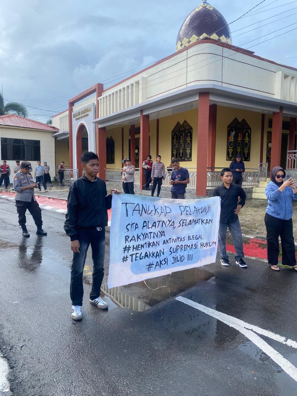 Aksi Jilid III: Desak Penegakan Hukum terhadap Dugaan Mafia Migas, Dugaan Tambang Ilegal, dan Dugaan Peredaran Rokok Ilegal di Bulukumba