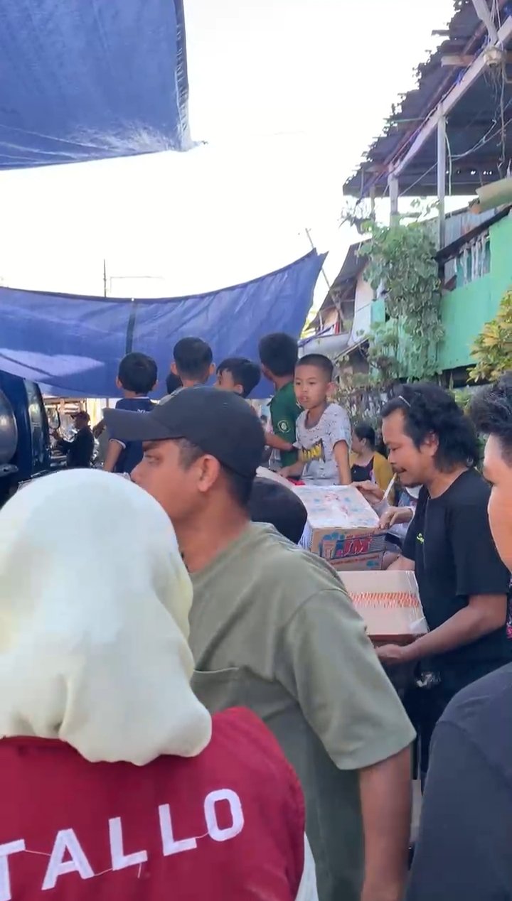 Keluarga Besar Samberlab Hadir untuk Korban Kebakaran Marbo, Salurkan Bantuan Kemanusiaan