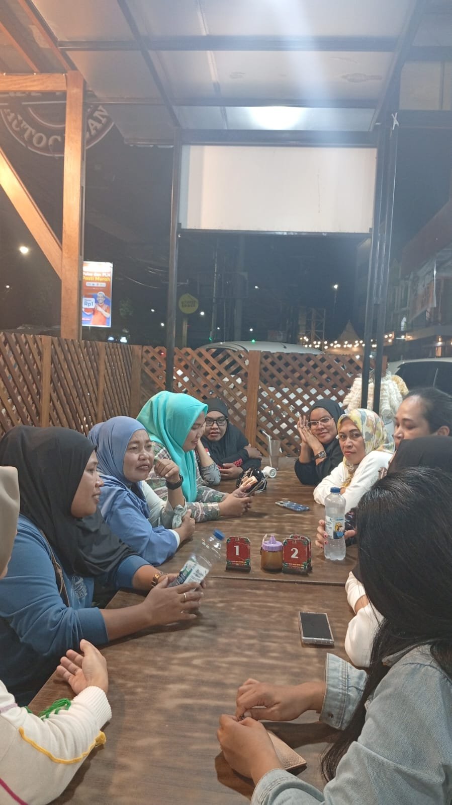Srikandi Cobra Legend Indonesia Gelar Rapat Pemilihan Ketua di Warung Raja Penyek Mas Fais Pettarani